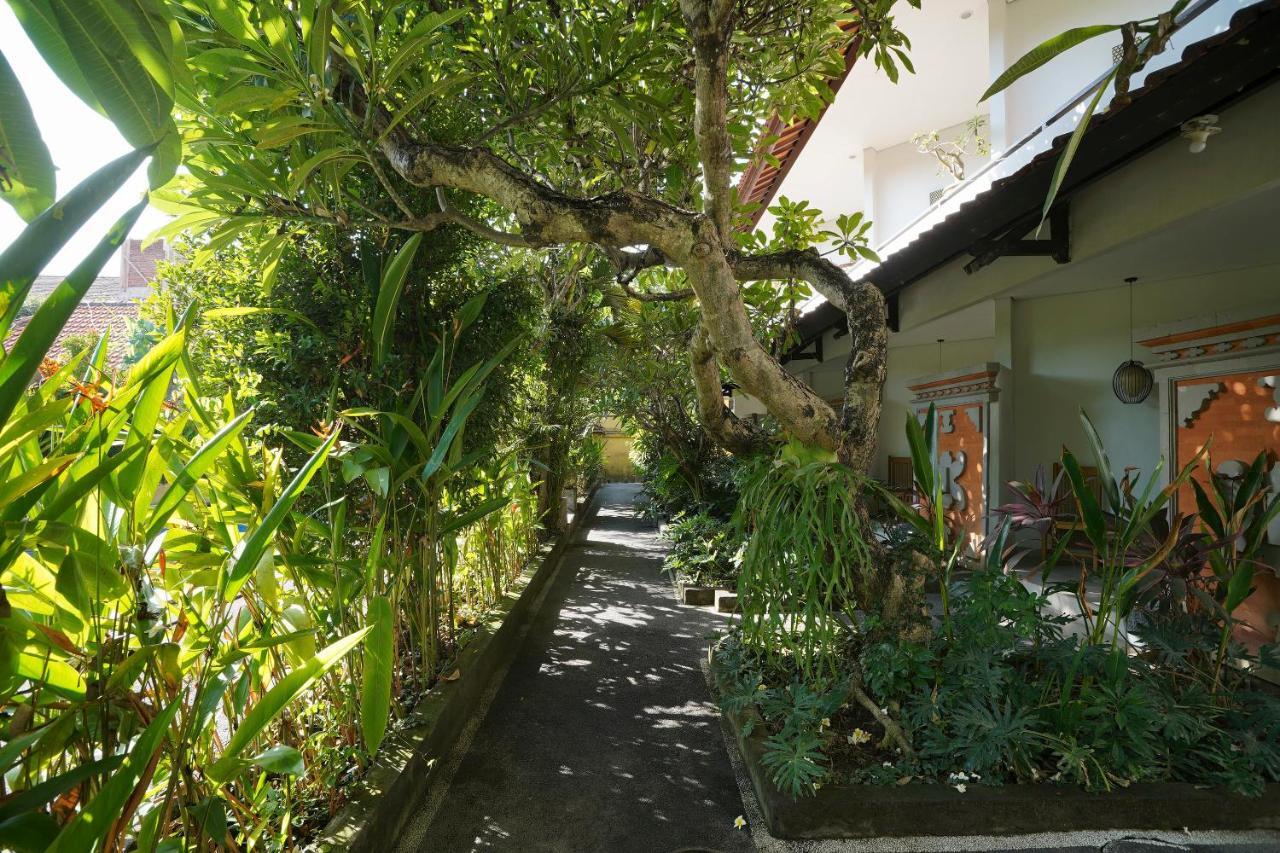 Hotel Oyo 2122 Puri Sanur Extérieur photo